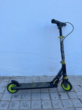 Patinete Oxelo Negro y Verde