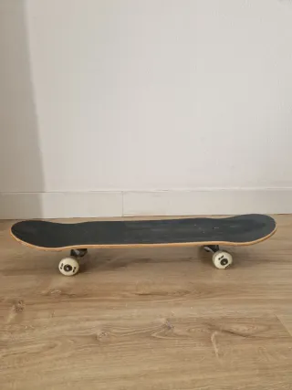 Skate Tony Hawk casi nuevo