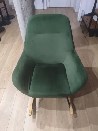 Sillón de terciopelo verde