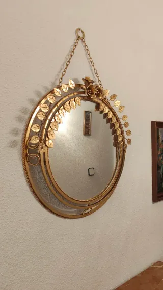 Espejo redondo antiguo dorado