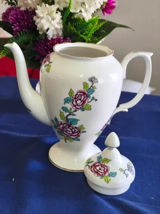 Cafetera "CROWN STAFFORDSHIRE" porcelana  inglesa