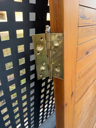 Puerta madera maciza