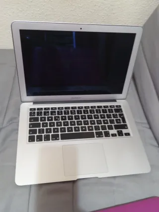 2 portátiles Apple y HP piezas