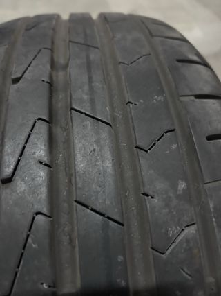 Rueda Hankook para coche como nueva 5 mil km