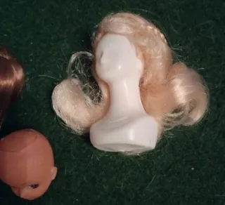 Cabeza y pelucas Chabel