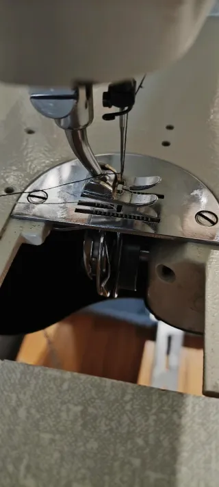 Máquina de coser Refrey profesional