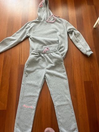 Conjunto chándal gris y rosa(15-16años)
