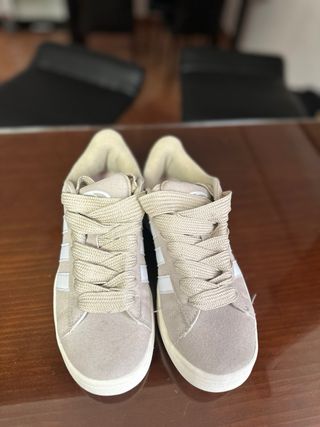 Zapatillas Adidas Campus Beige y Blancas