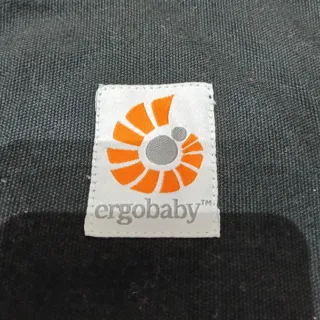 Mochila Portabebés Ergobaby + Reductor