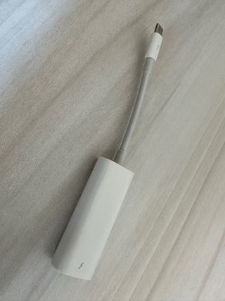 Apple Thunderbolt Display + Adaptador TB3