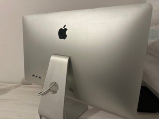Apple Thunderbolt Display + Adaptador TB3