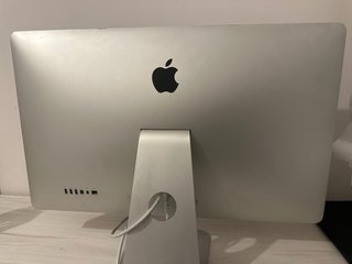 Apple Thunderbolt Display + Adaptador TB3