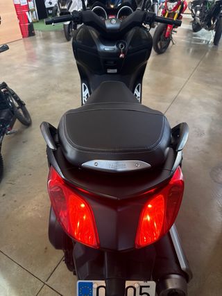 Yamaha X-MAX 250cc MOMO DESSING EDITION