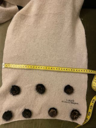 Sciarpa Laura Biagiotti Beige con Pompon