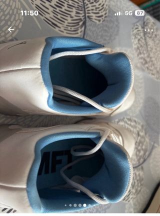 Zapatillas Jordan Blancas y Azules Poco Uso