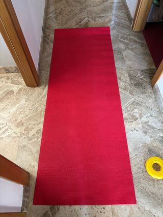 Esterilla de yoga roja