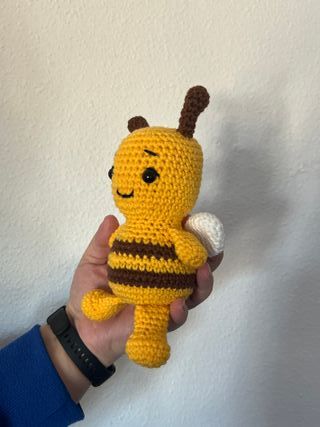 Muñeco Abeja Amigurumi Hecho a Mano