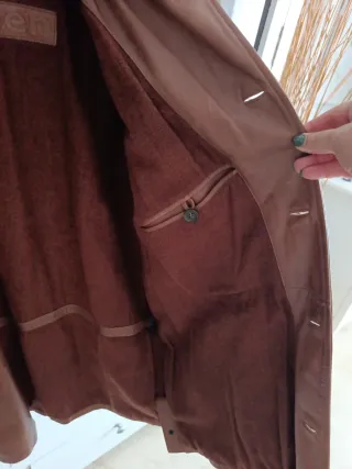 Chaqueta de piel marrón hombre