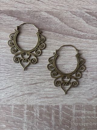 Pendientes boho/étnicos dorados