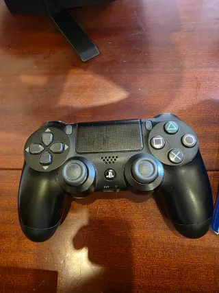 PS4 1TB + Volante, Mandos y Juegos