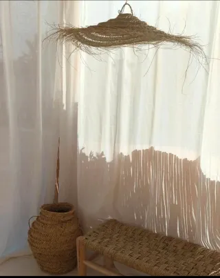 Lámpara de techo de fibras naturales