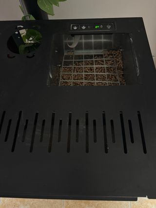 Estufa de pellets roja