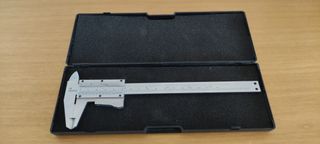 Calibre - Pie de Rey marca Métrica 150mm