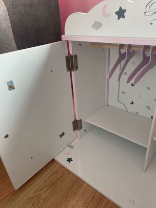 Armario para muñecas