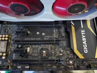 Gigabyte X99-SLI + i7 5820K