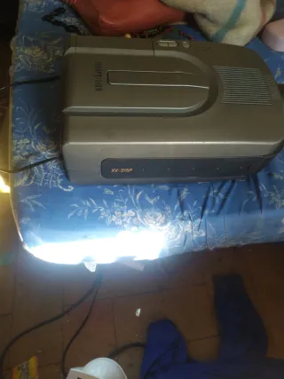 Proyector Sharp Gris Plata