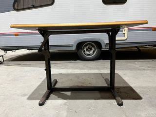 Mesa plegable salón caravana