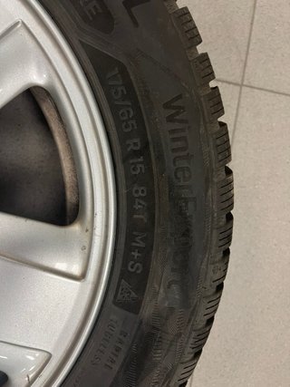 Ruedas Mini: Llantas y Neumáticos
