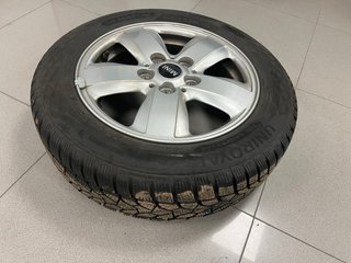 Ruedas Mini: Llantas y Neumáticos