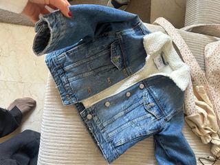 Chaqueta vaquera Zara con borrego Talla S