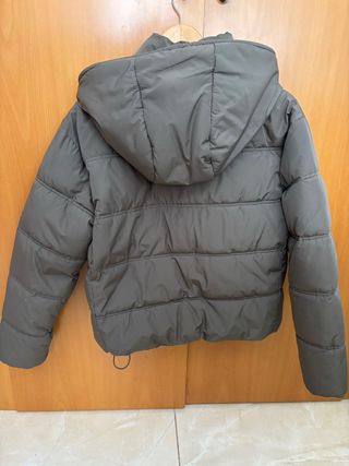 Abrigo acolchado verde Zara