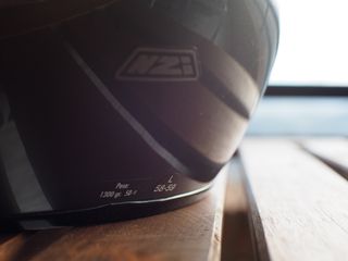 Casco NZ Talla L Gris