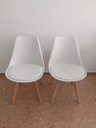 Juego de 4 Sillas Blancas Polipiel