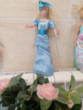 Lote de 4 Barbie LEER EN LA DESCRIPCIÓN