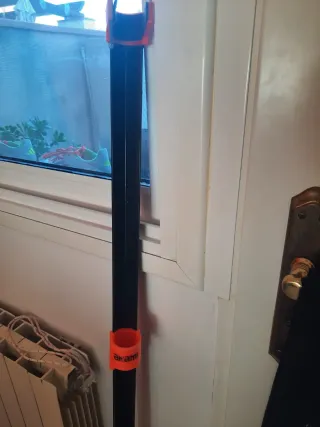 Pica Akami Carbono con funda