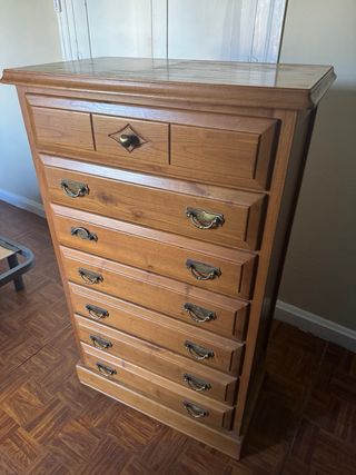 Cómoda de madera