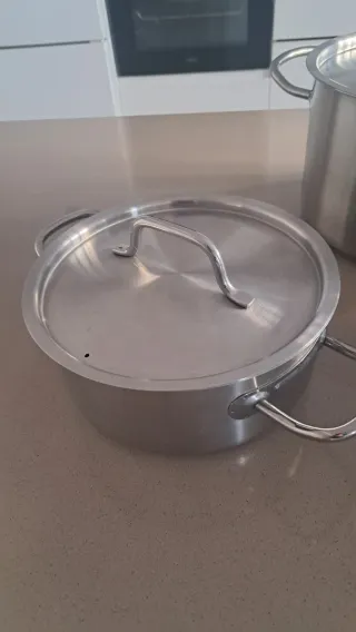 Set di 4 pentole da cucina in metallo