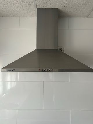 Campana extractora Cata