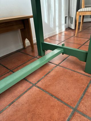 Mesa de comedor de madera