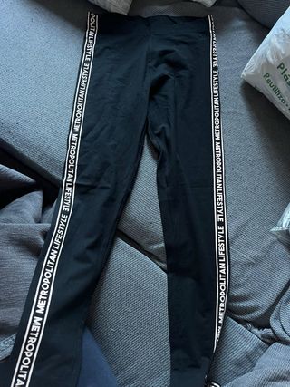 Mallas negras con logo METROPOLITAN LIFESTYLE