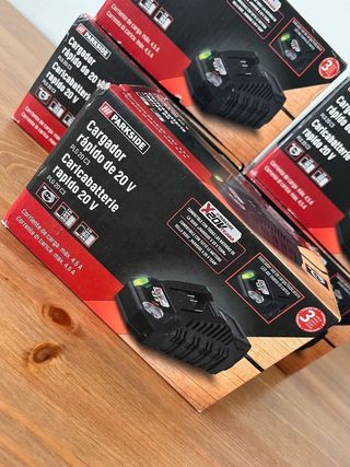 Cargador de bateria 20v 4,5 A Parkside