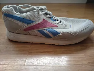 Reebok Mujer Talla 37.5 Gris y Rosa