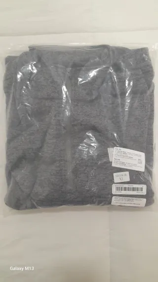 Sudadera gris hombre cuello alto cremallera