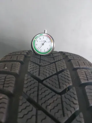 Neumáticos Invierno 245/45 R19 102v
