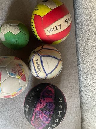 Lote 5 Balones Fútbol y Voleibol