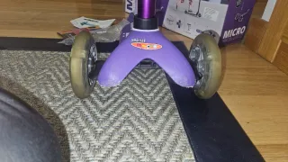 Patinete Micro Mini Deluxe LED Morado